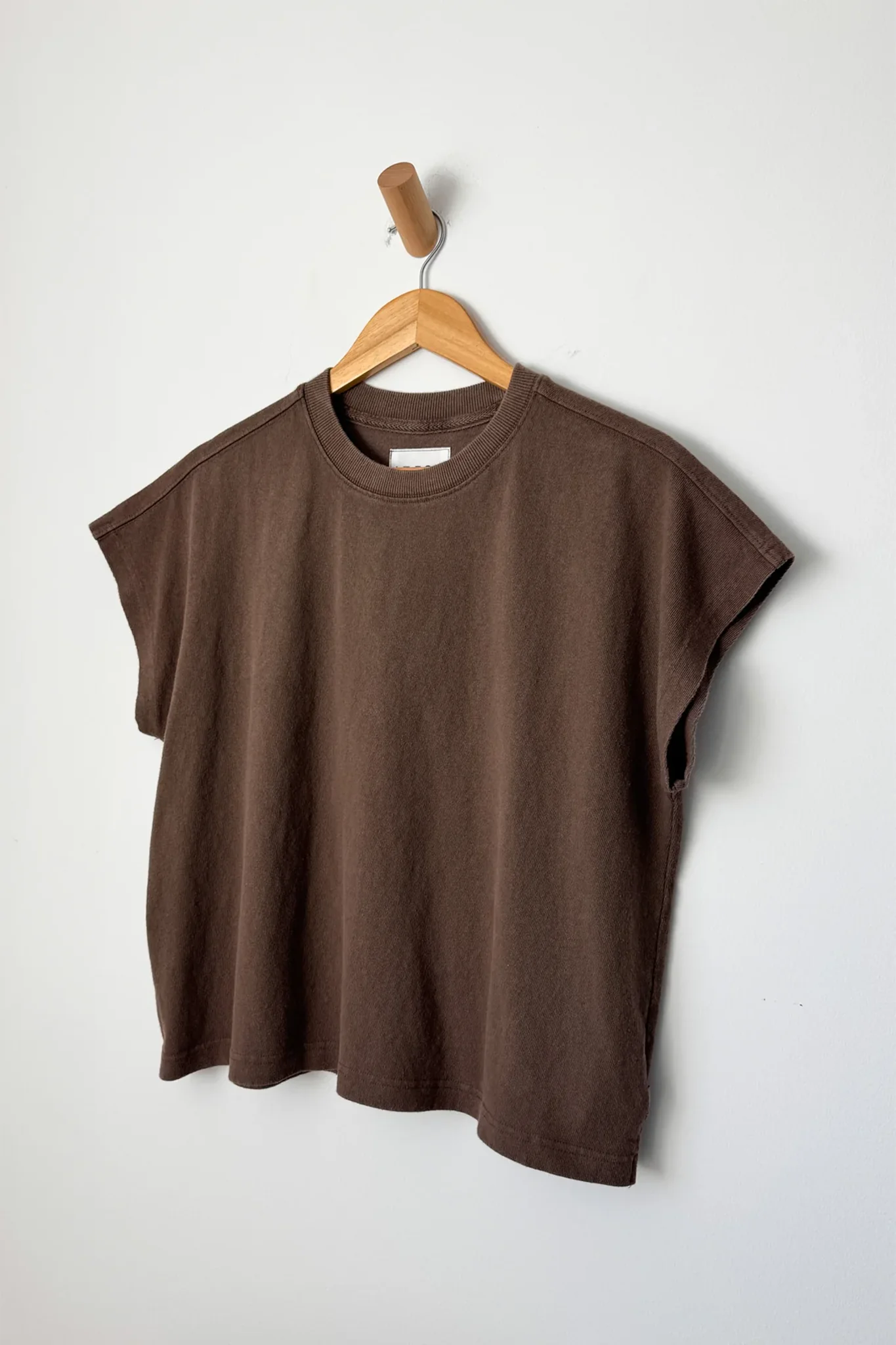 LE BON SHOPPE – JEANNE TEE - Image 4