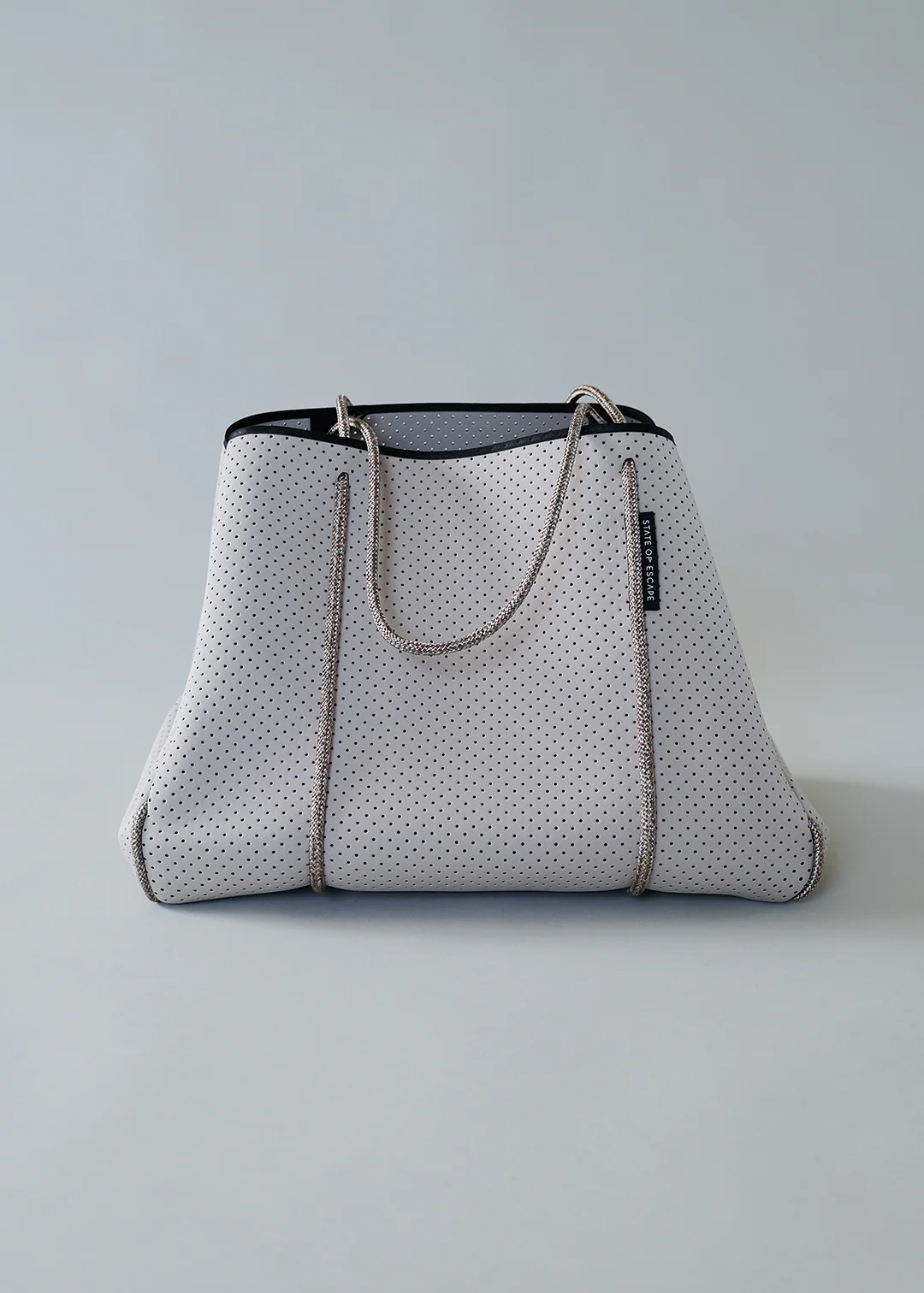 STATE OF ESCAPE – ESCAPE™ TOTE - Image 4